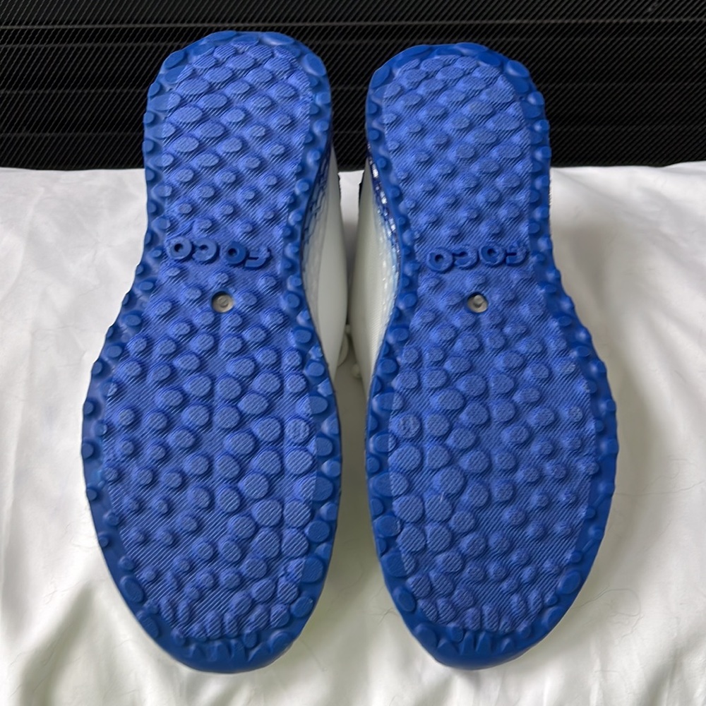 Brand new men’s size 11 Chicago Cubs athletic shoes. - Picture 5 of 5